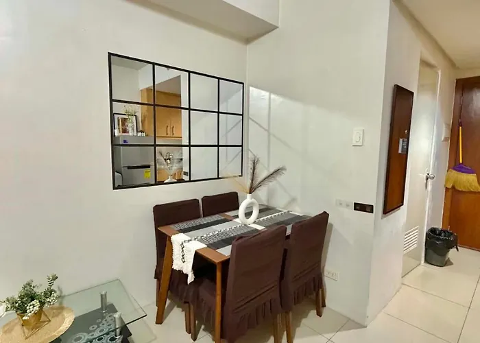 Cozy Corner Staycation Aparthotel Manila